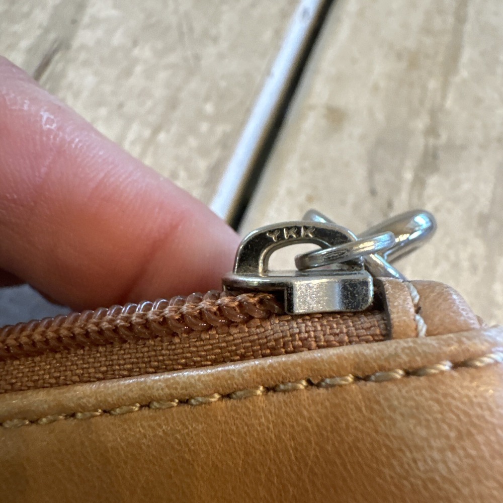 Vintage Coach Tan Smooth Leather Wristlet Small Wrist Wallet Bag - Picture 8 of 15